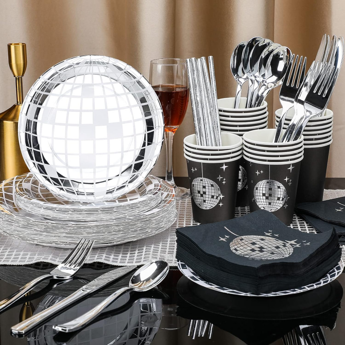 Groovy 70s Disco-Themed Party Paper Napkins Set