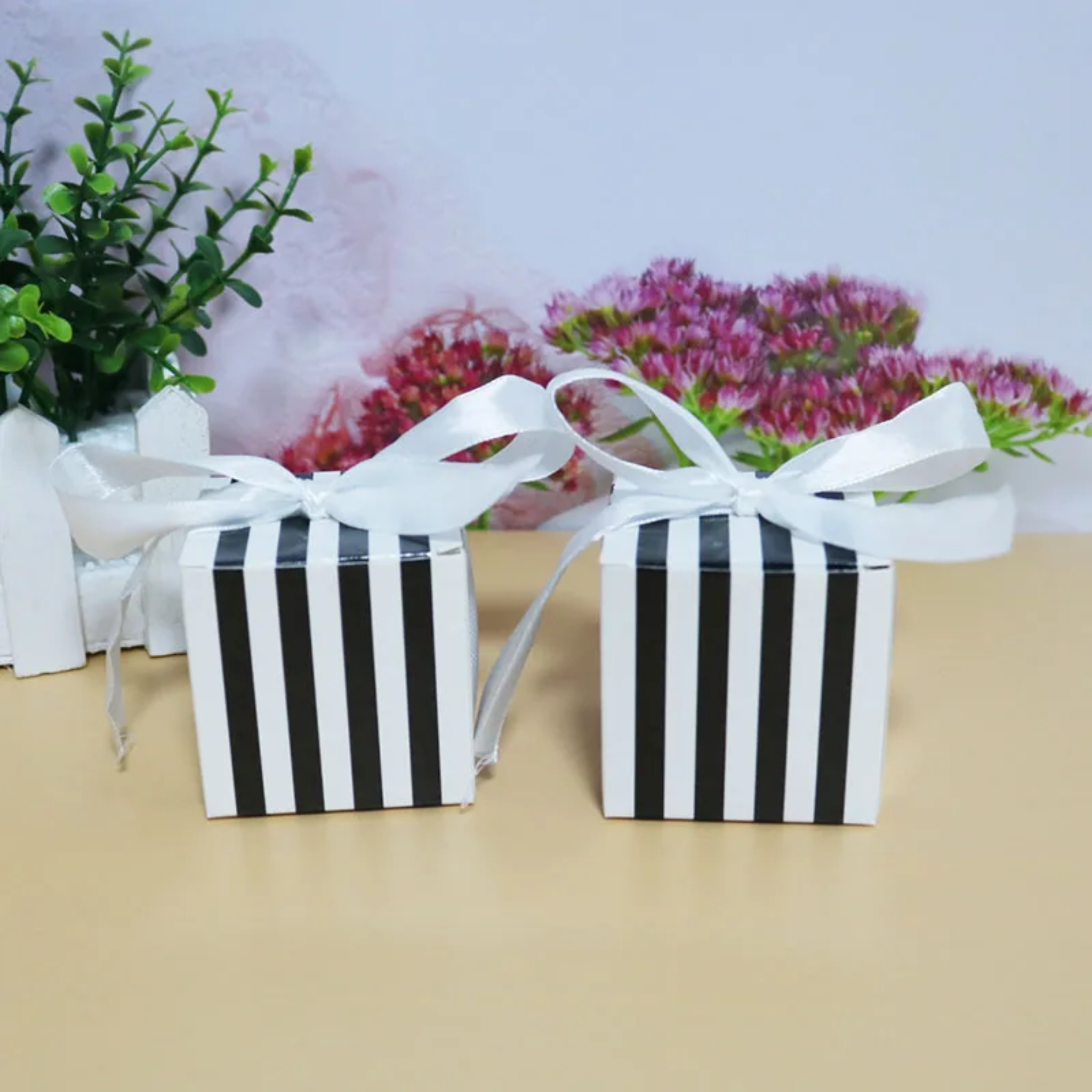 Striped Party Favor Box Set