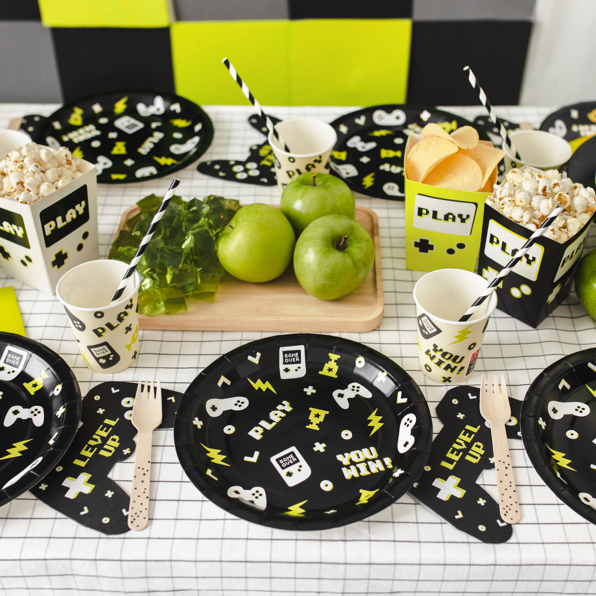 Gamepad Paper Plates Set
