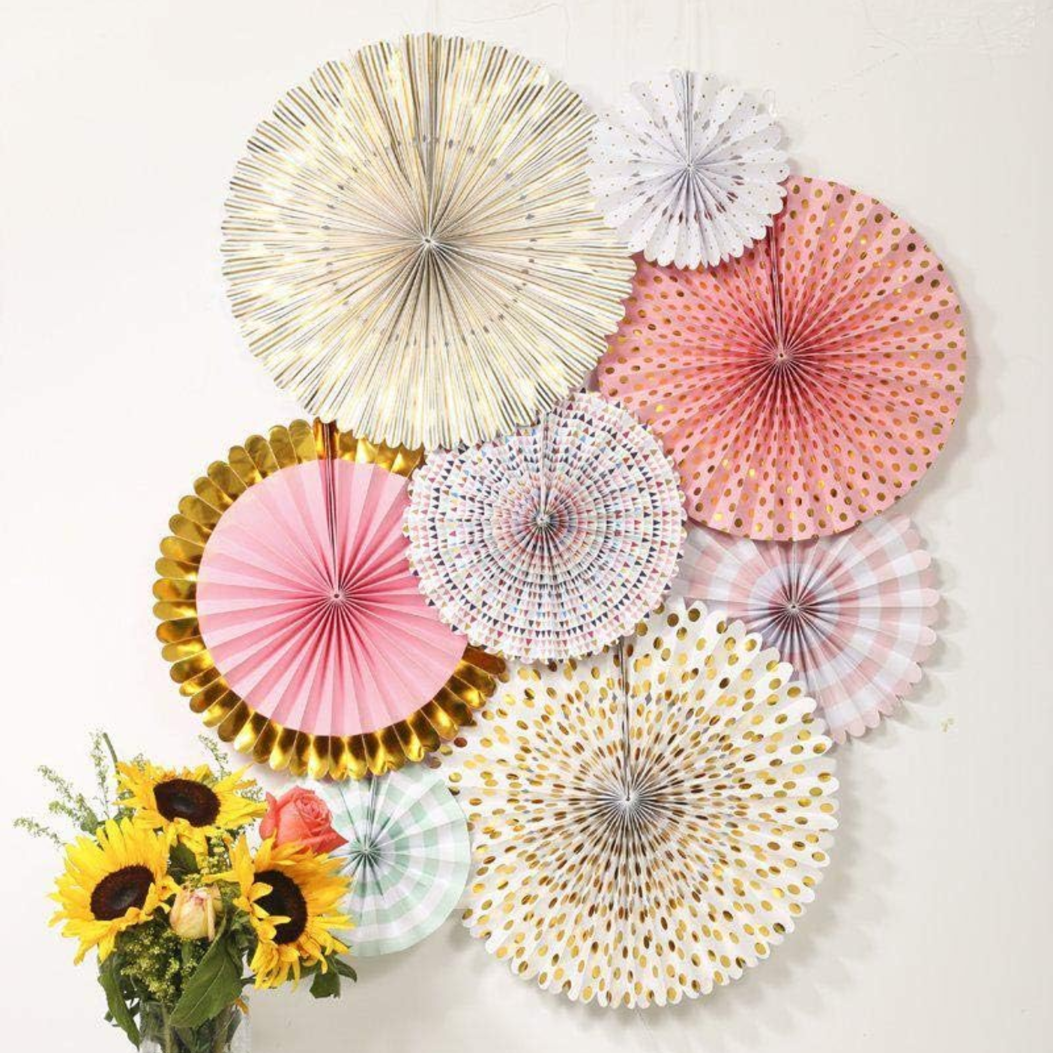 Pinwheel Backdrop Decorations Set