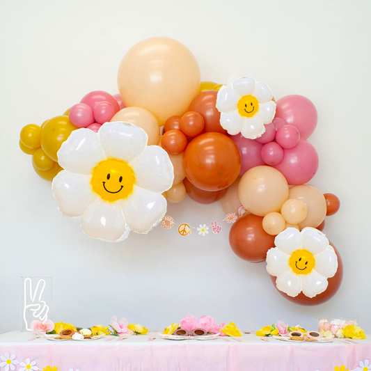 Daisy Balloon Garland