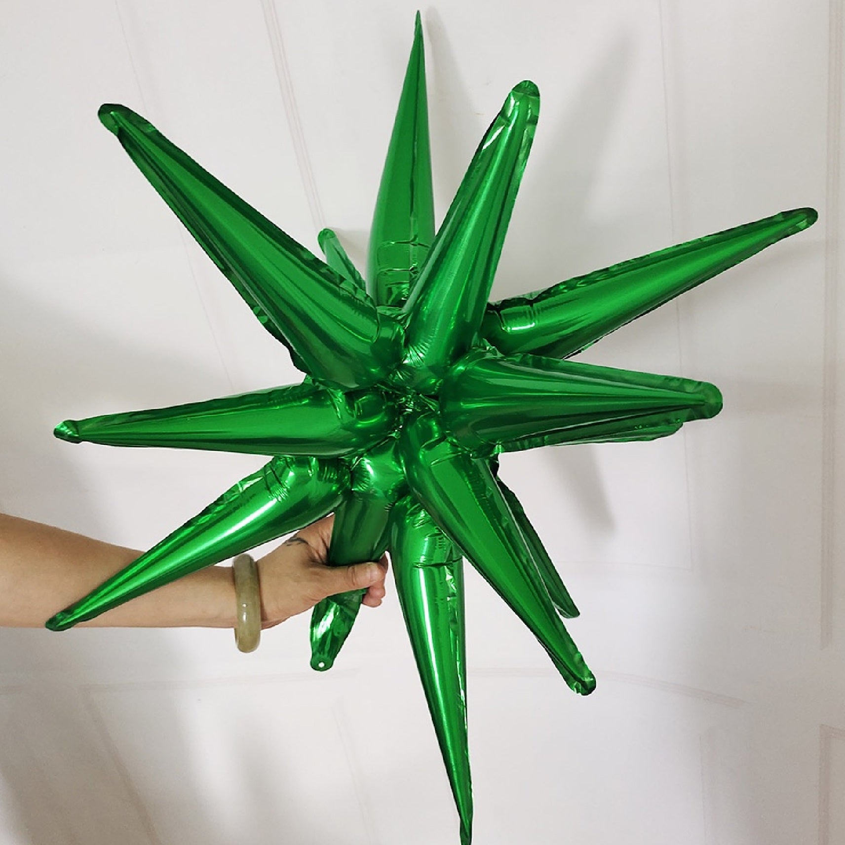 Starburst Spike Foil Balloon 27 Inch