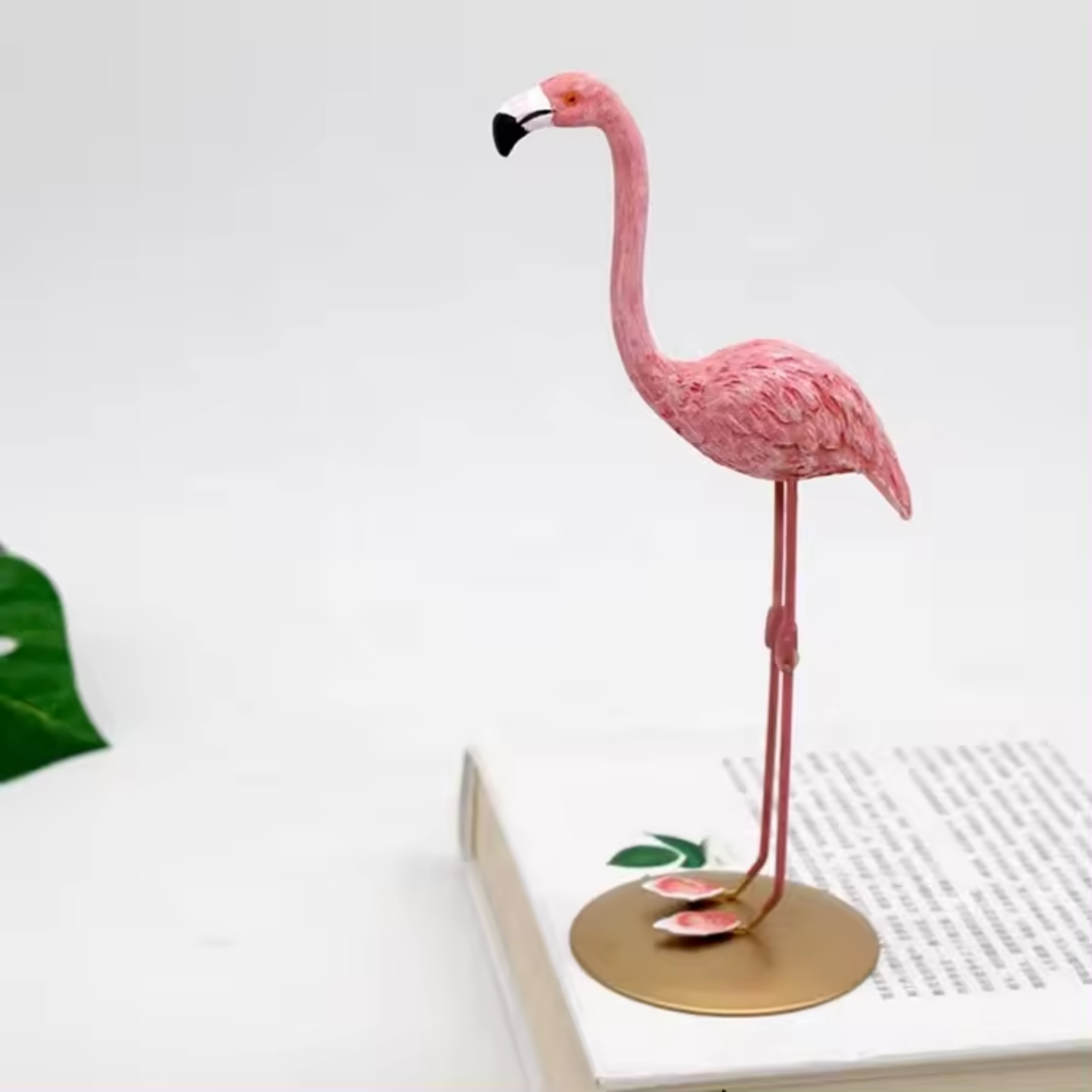 Resin Pink Flamingo Statue Figurine