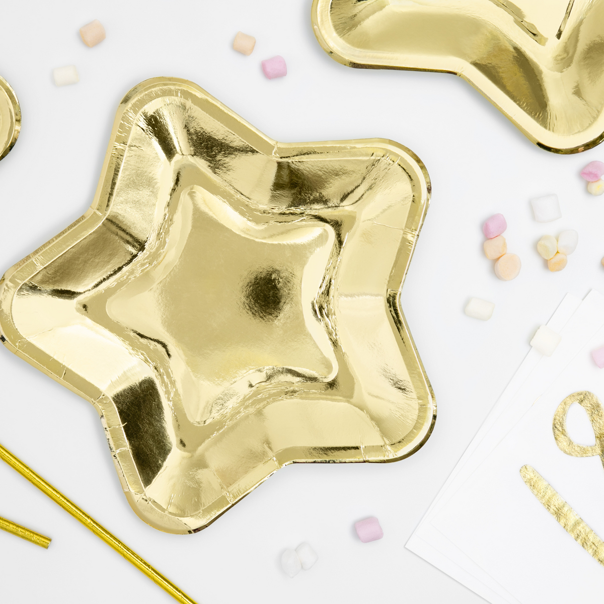 Golden Star shaped 9-inch Paper Plates Set