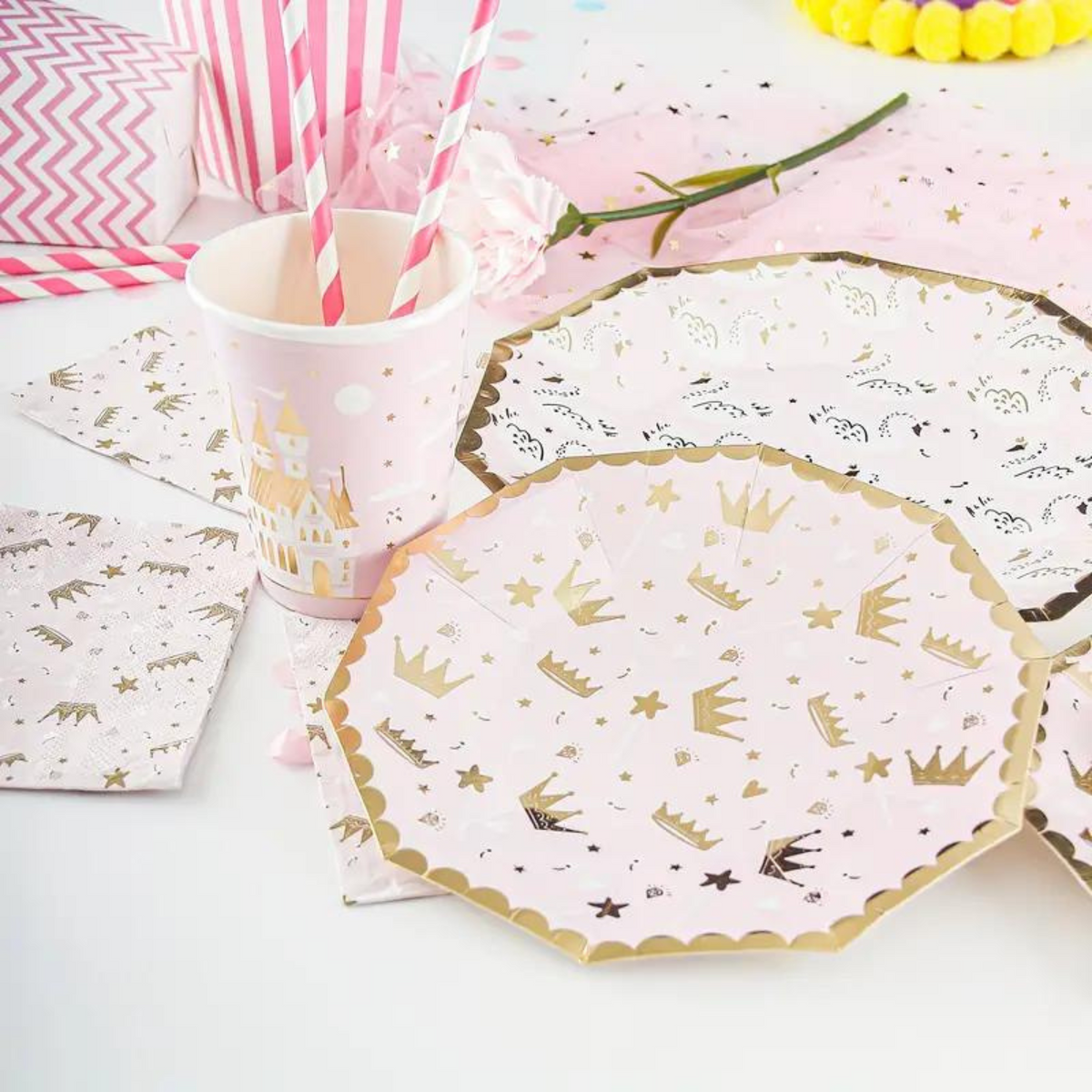 Sweet Princess Swan Paper Cups Set