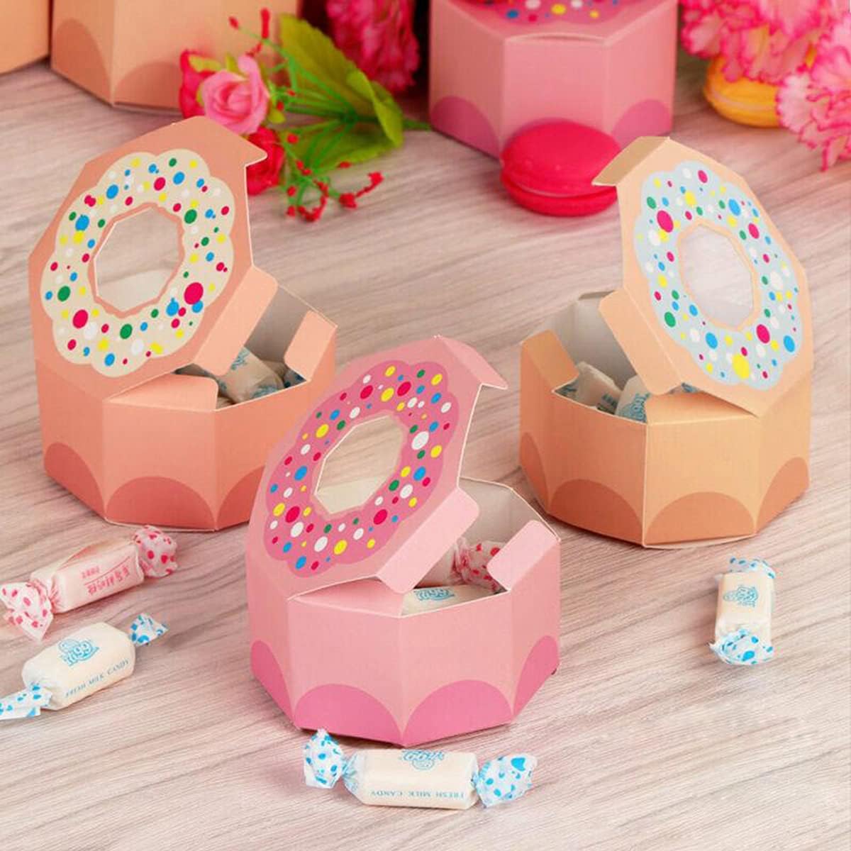 Donut-Shaped Party Favor Candy Boxes Set