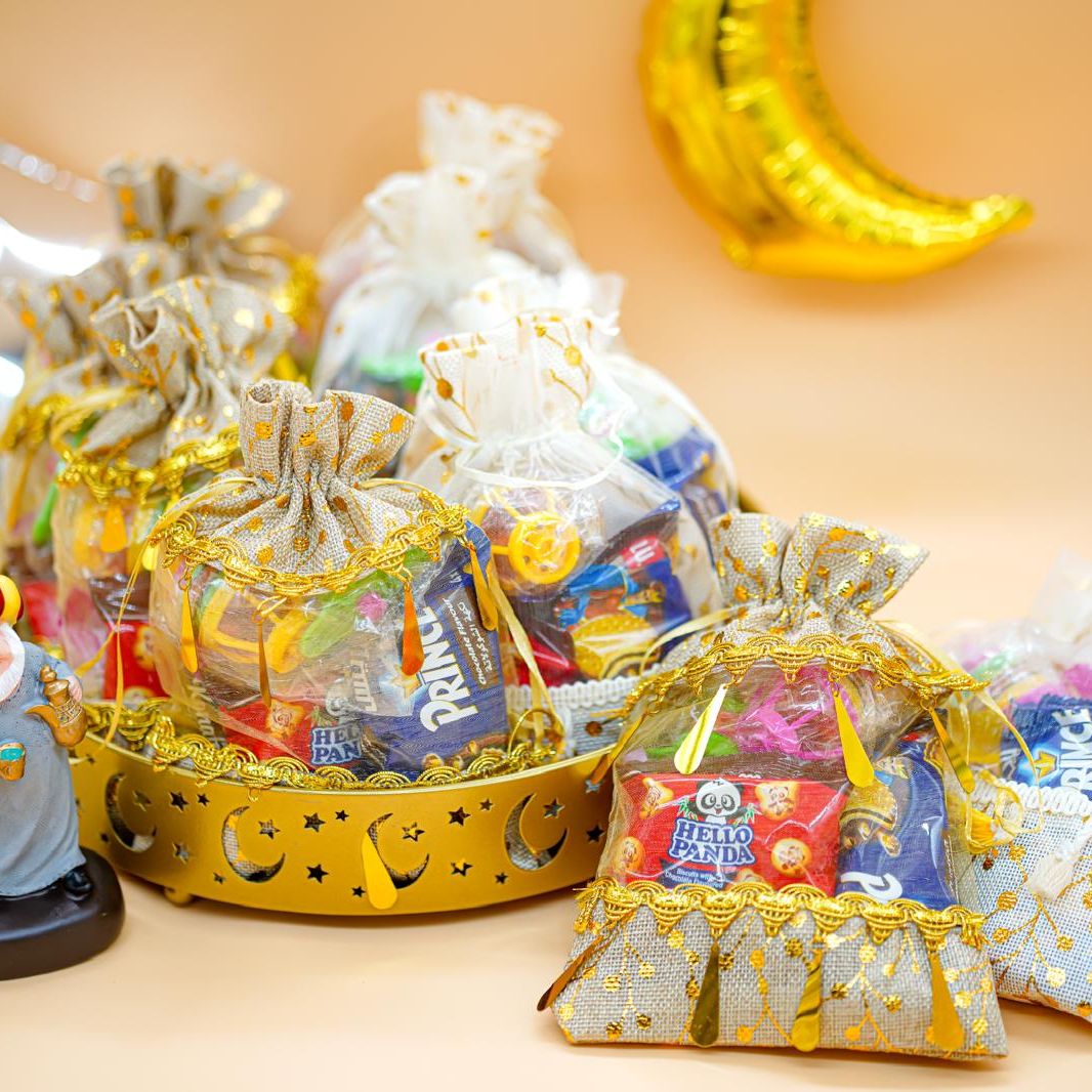 Garangao Tray with 12 Authentic candy bags