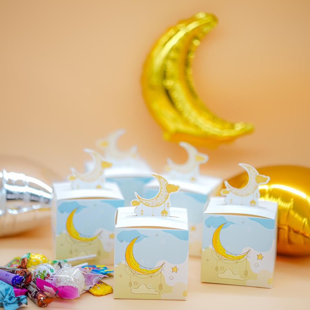 Gergaoun Moon Box with Candy