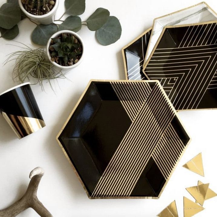 Black with Gold Theme Party Stripe Cups Set